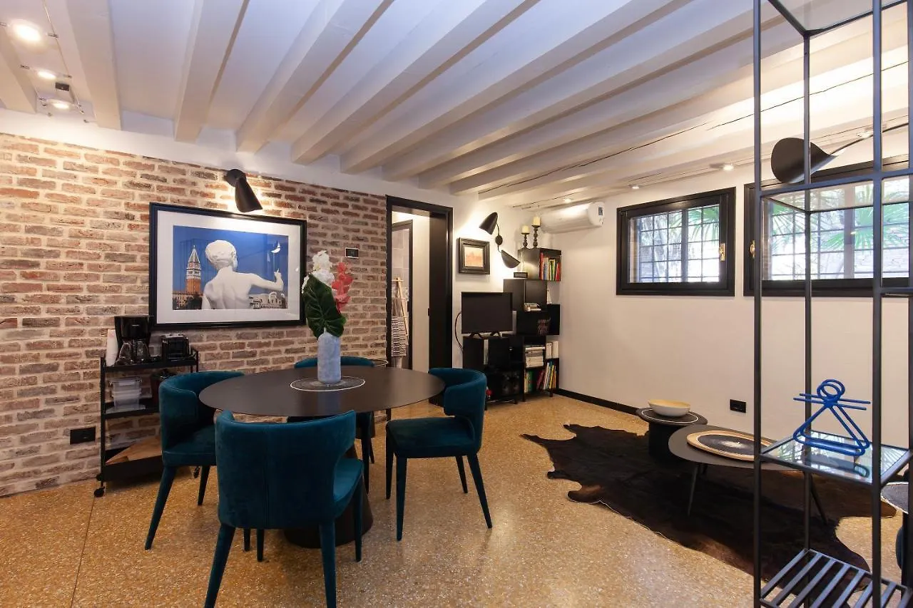Casa Lorenzo_Venisejetaime Apartment Venice
